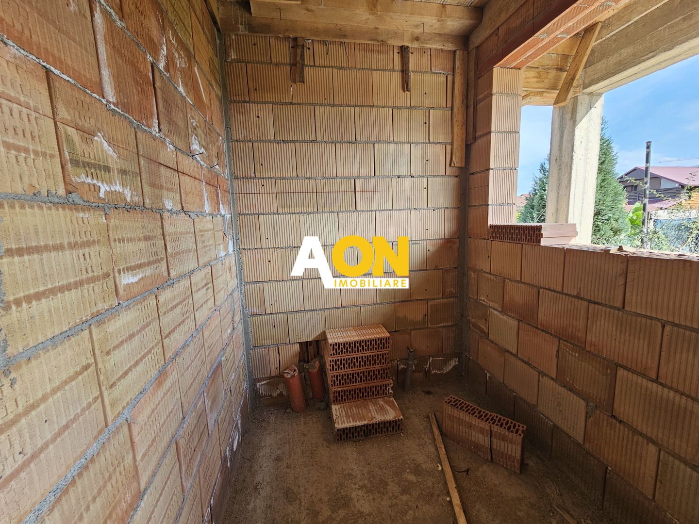 Casa la rosu, 4 camere, 2 bai, 345 mp teren, zona Ampoi 3 - Poză 5