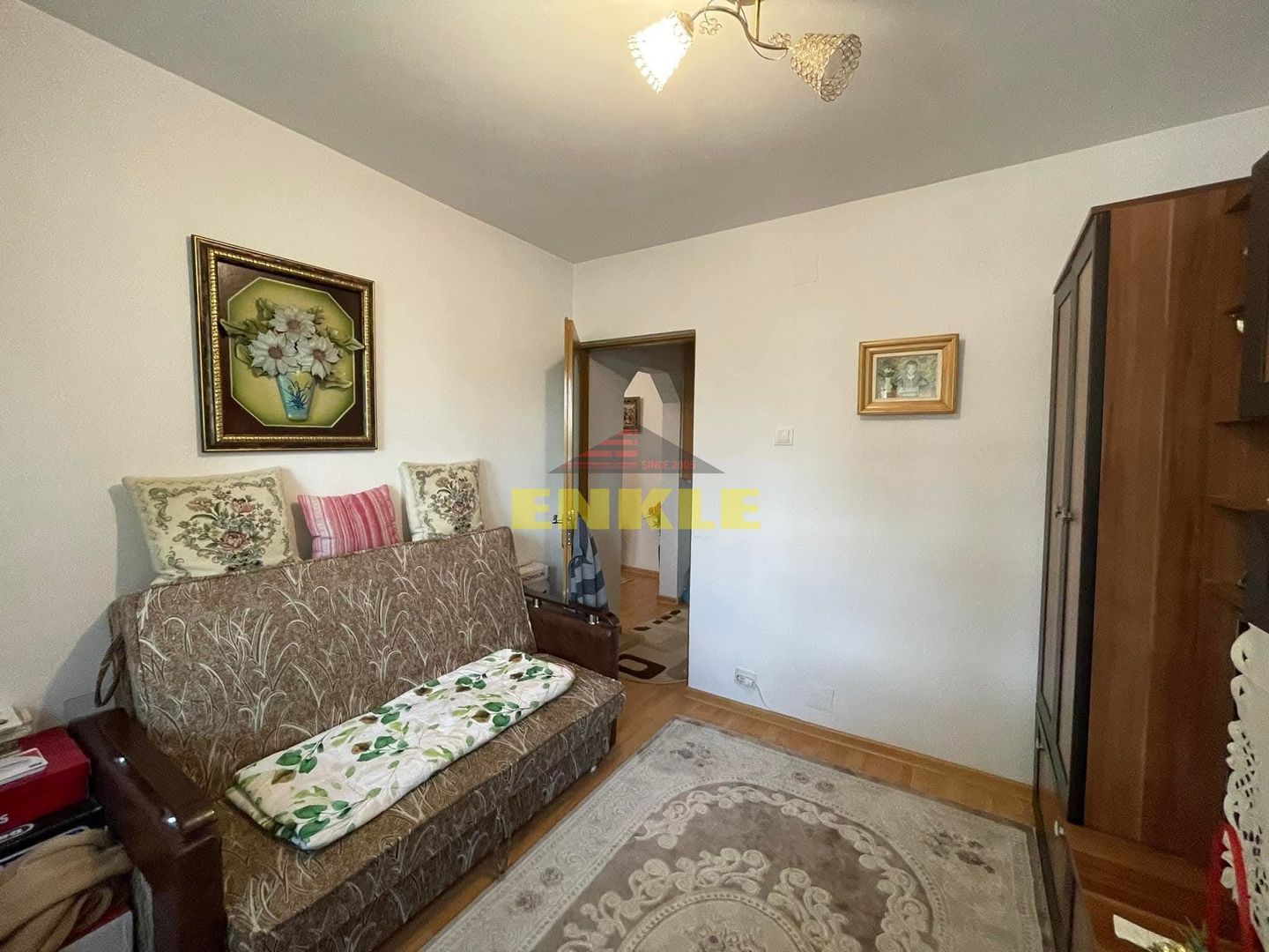 De vanzare apartament (se accepta si schimb cu casa) - Poză 4
