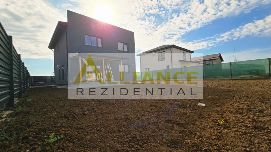 Vila individuala-5 camere-200m de autobuz-pod cu placa de beton - Poză 1