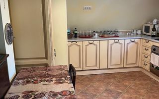 Casă elegantă, spațioasă, ideală pentru familie – Sanmihaiu Roman - Poză 23