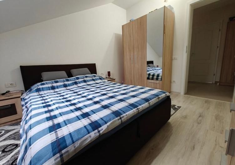 Apartament 2 camere, Dumbravita la intrare  etaj 2+ loc parcare - Poză 6