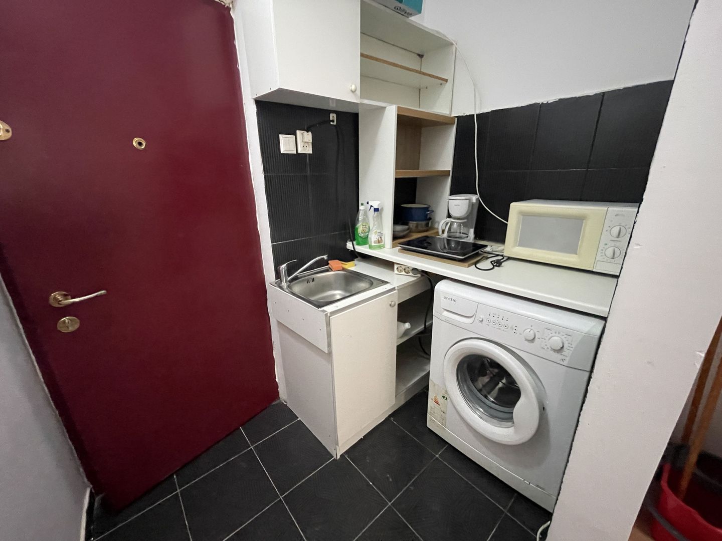 Garsonieră de vânzare în zona Aradului - Poză 13