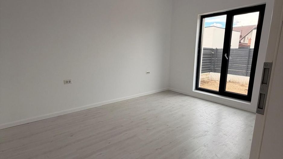 CASA INDIVIDUALA- AFUMATI, TEREN 260 MP, MUTARE IMEDIATA,COMISION 0% - Poză 4