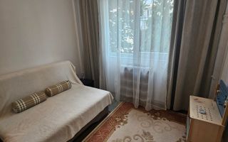 Apartament cu 3 camere, 45 mp, etaj intermediar, Zona Minerva - Poză 4