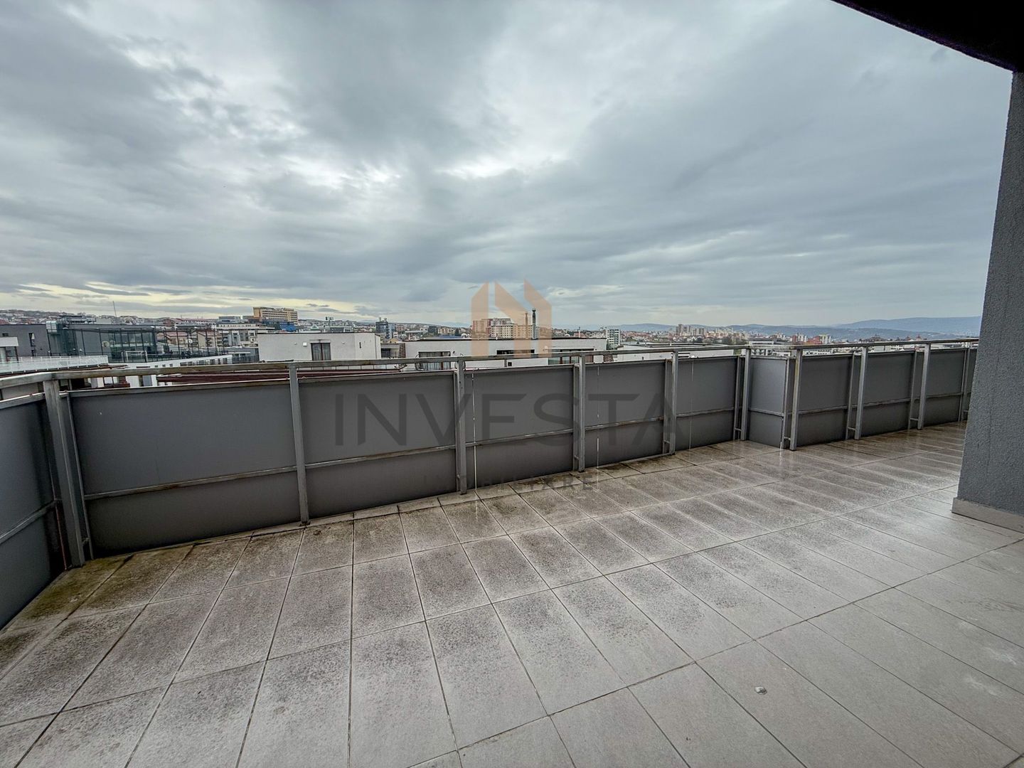 Apartament cu 3 camere si terasa de 43.47! Orientare Vestica! - Poză 1