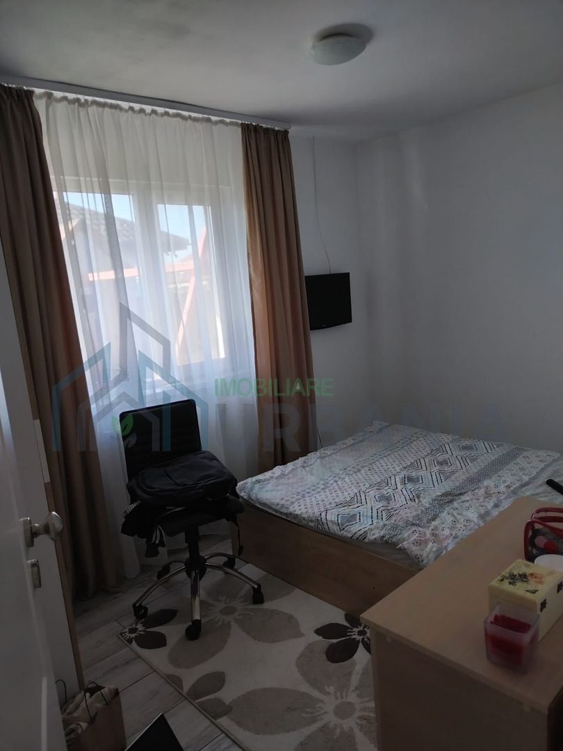 Vand casa 3 dormitoare, living, bucătărie. Intrare Popricani case noi. - Poză 8