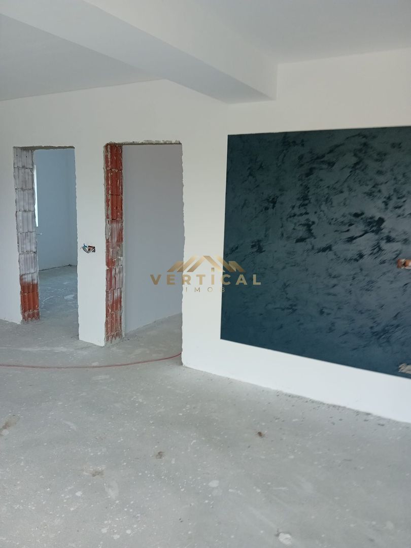 Casa  - spatioasa 3 camere  Vidra-Institut - Poză 4