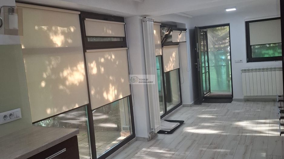 Apartament 4 camere+2 extinderi+2 curti/149 mp /Focsani/fosta Autogara - Poză 2