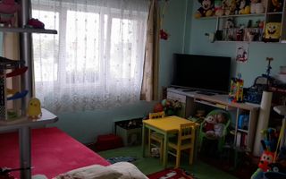 Apartament 3 camere - Poză 1