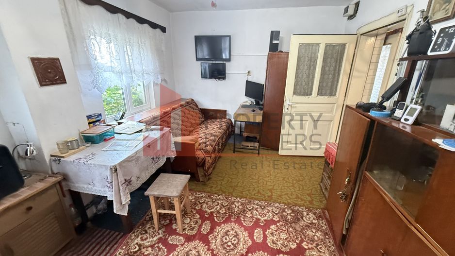 Casă tradițională sat Poarta, comuna Bran teren 4000 mp - Poză 9
