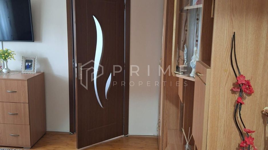 Apartament reconfigurat la 2 camere spațioase – Etaj 1 - Poză 3