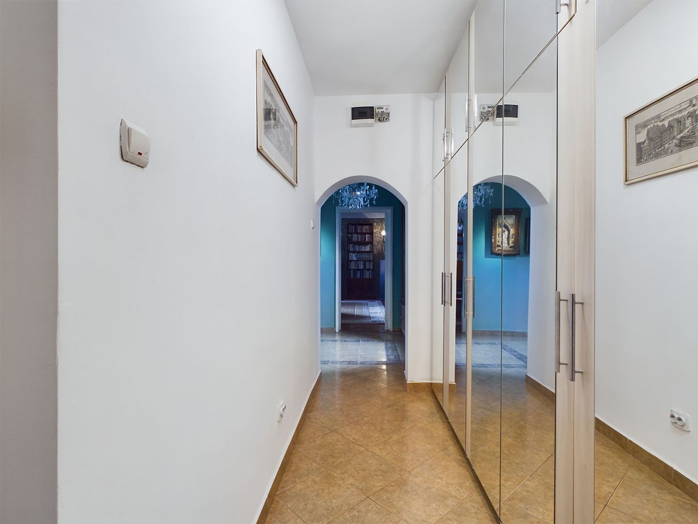 Apartament cu 2 camere ultracentral! - Poză 6