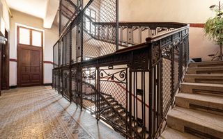 Bijuterie arhitecturală cu istorie. Confort modern, Ultracentral. - Poză 3