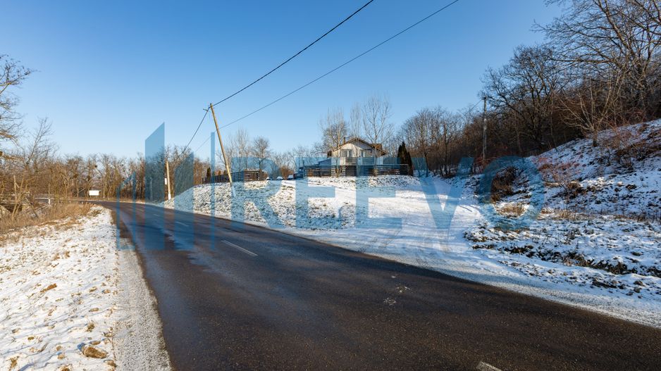 Proprietate cu casa si spatiu comercial+teren 4060 mp Bahna - Poză 10