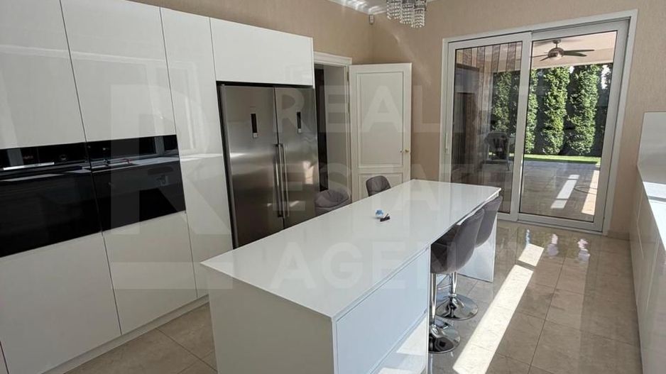 Chirie, casă, 4 camere, str. Cireșilor, Centru - Poză 7