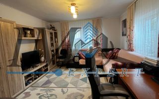 Casa renovata de vânzare in Lancram - Poză 1