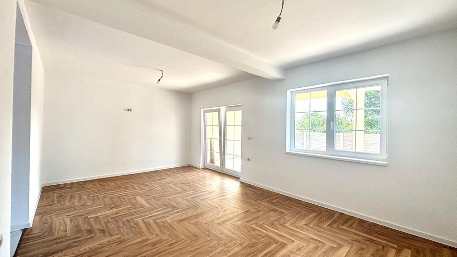 Duplex -4 camere - toate utilitatile - Sag - Poză 4