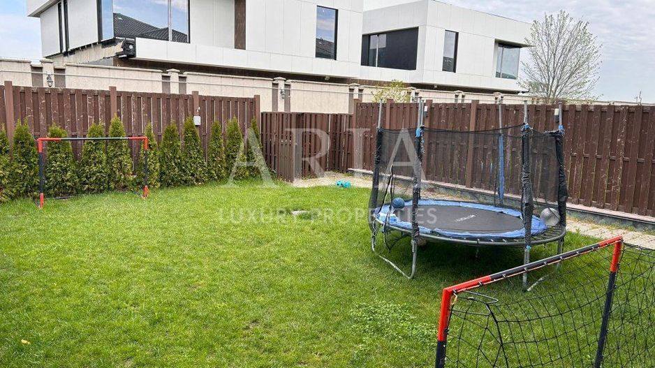 OXFORD GARDENS -  LUXURY GATED COMMUNITY - Poză 16