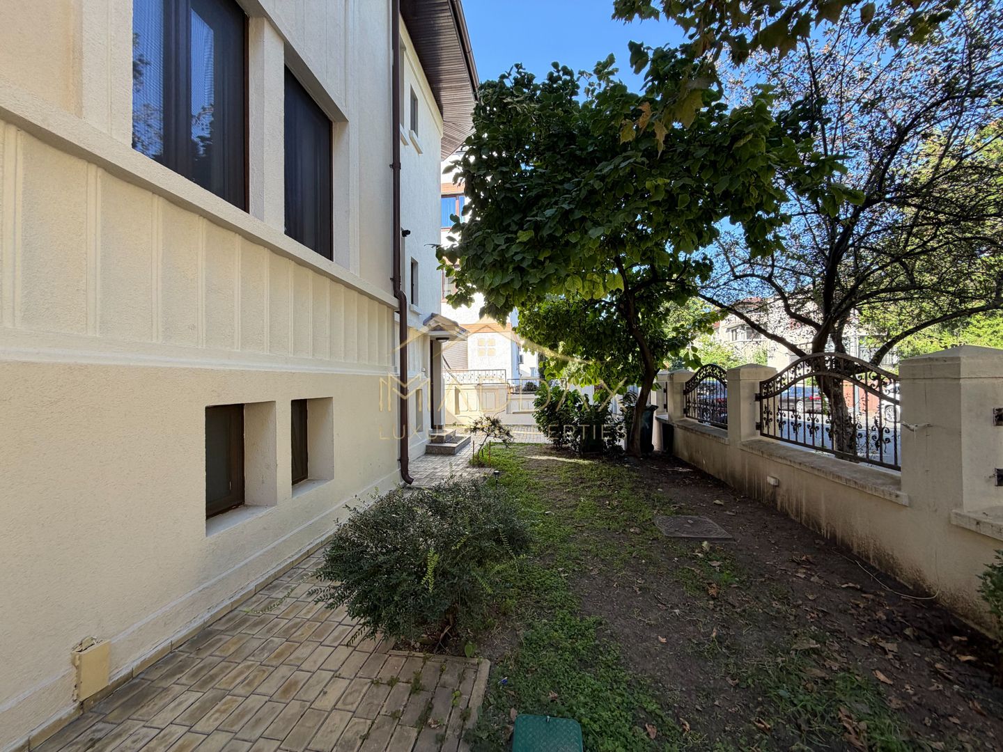 Apartament de inchiriat /4 camere in vila *153mp* +parcare / Dorobanti Capitale - Poză 44
