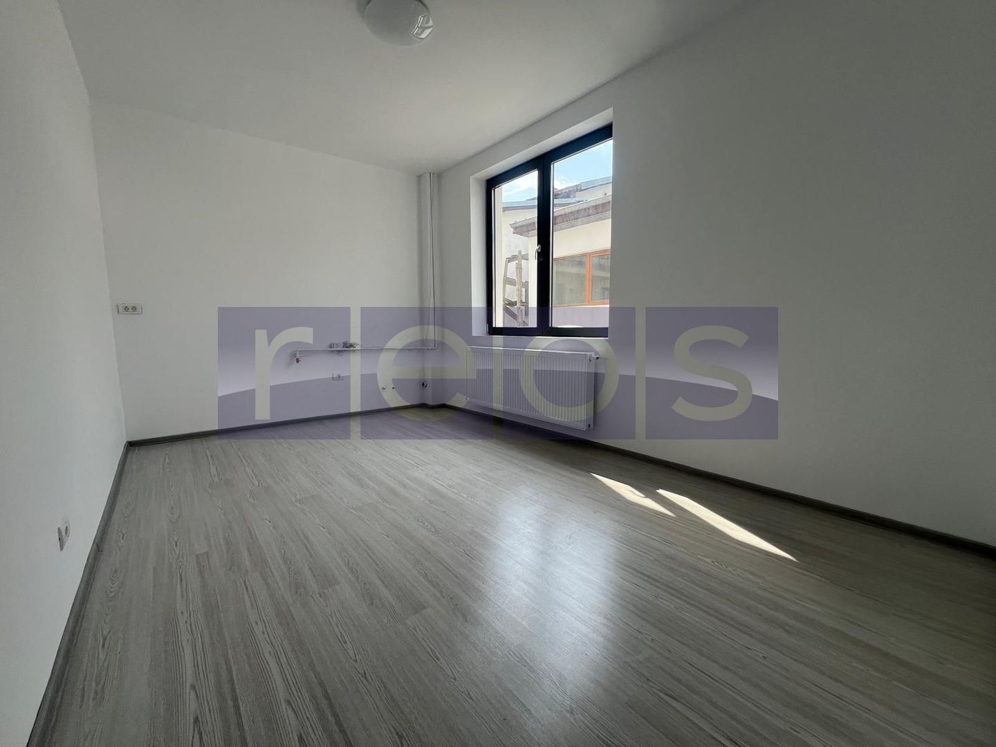 INCHIRIERE VILA P+2+M | NEMOBILATA | ZONA MIHAI BRAVU - Poză 3