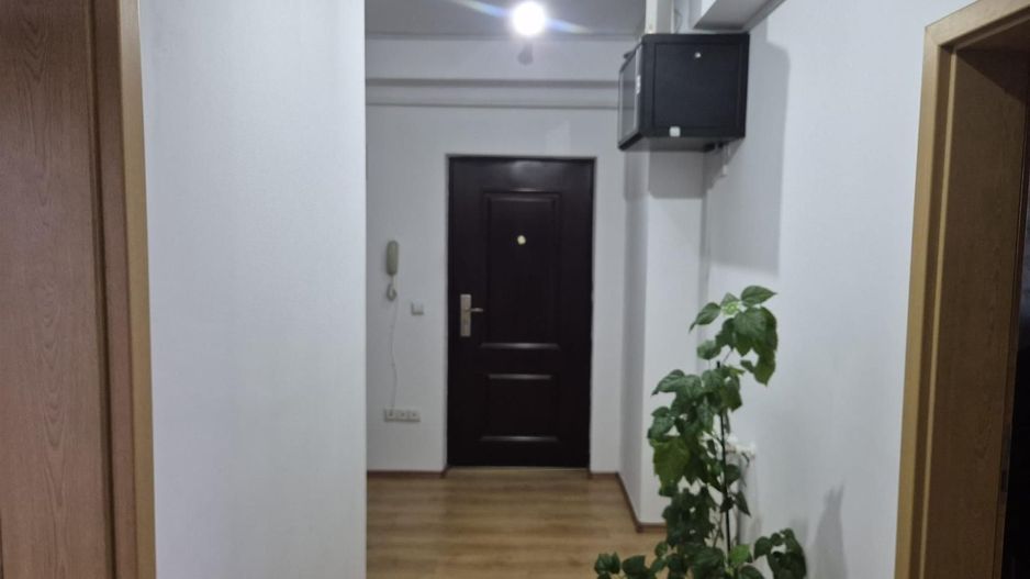 Apartament 2 camere decomandat etaj 2 Cetate 2 balcoane 62 mp. - Poză 7
