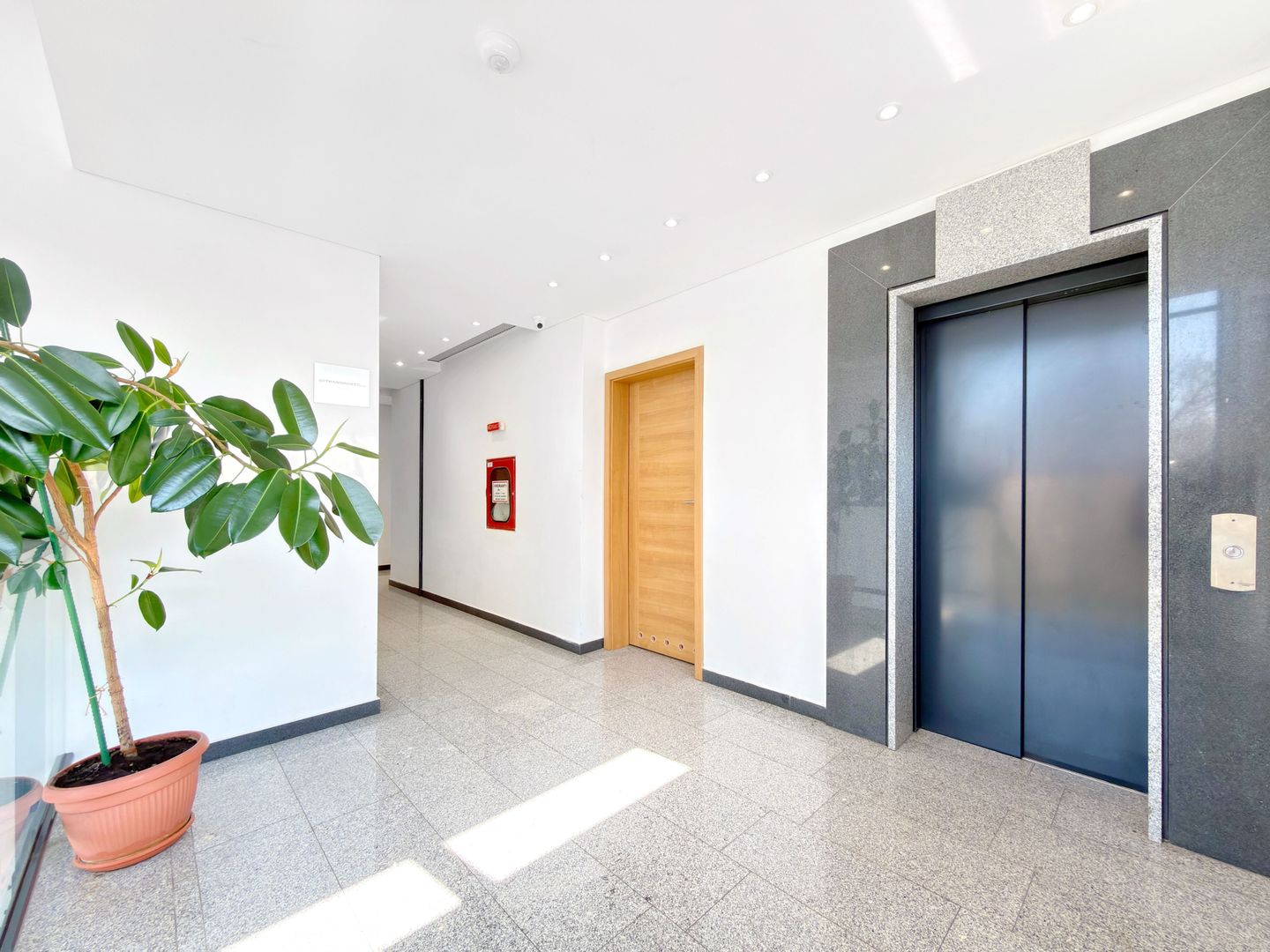 Office-3 Camere | Lift | Parcare Subterana | Central | Comision 0 - Poză 17
