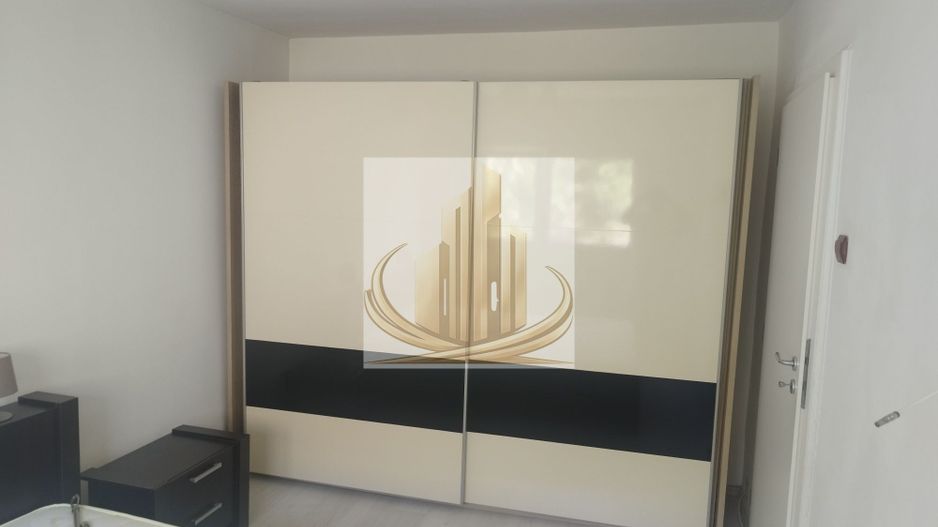 Apartament cu 3 camere, complet renovat și mobilat | Calea Șagului - Poză 2