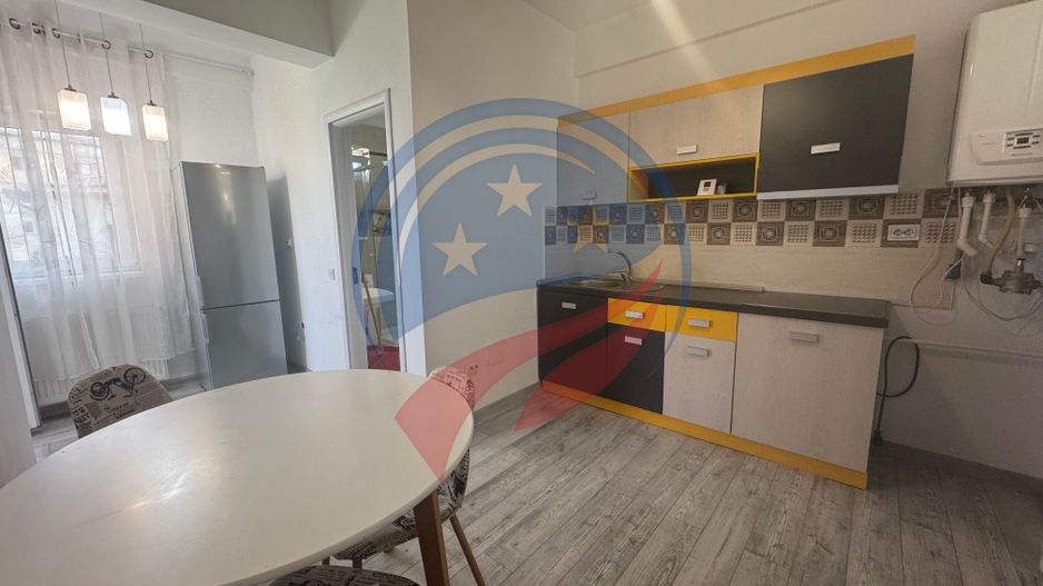 Apartament 2 camere decomandate in 1 Mai - Poză 1