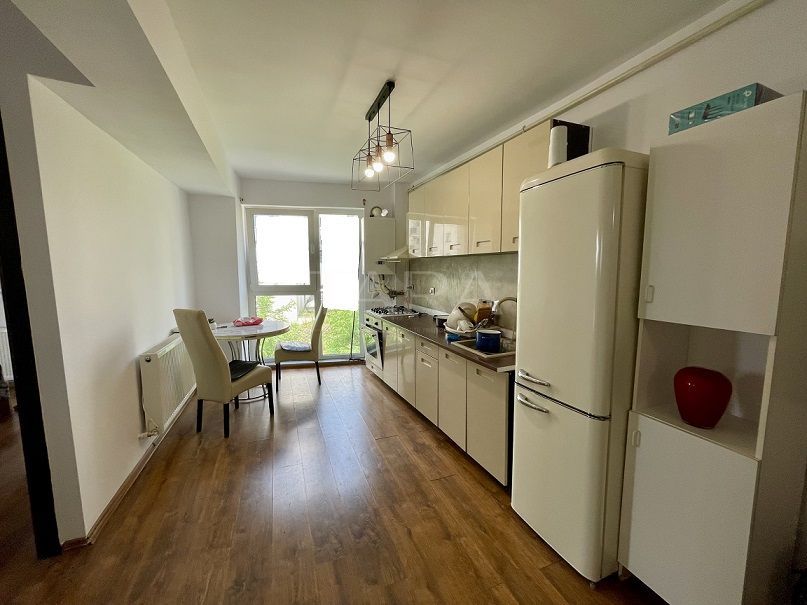 Apartament cu 2 camere, mobilat, etaj intermediar, Dâmbul Rotun - Poză 3