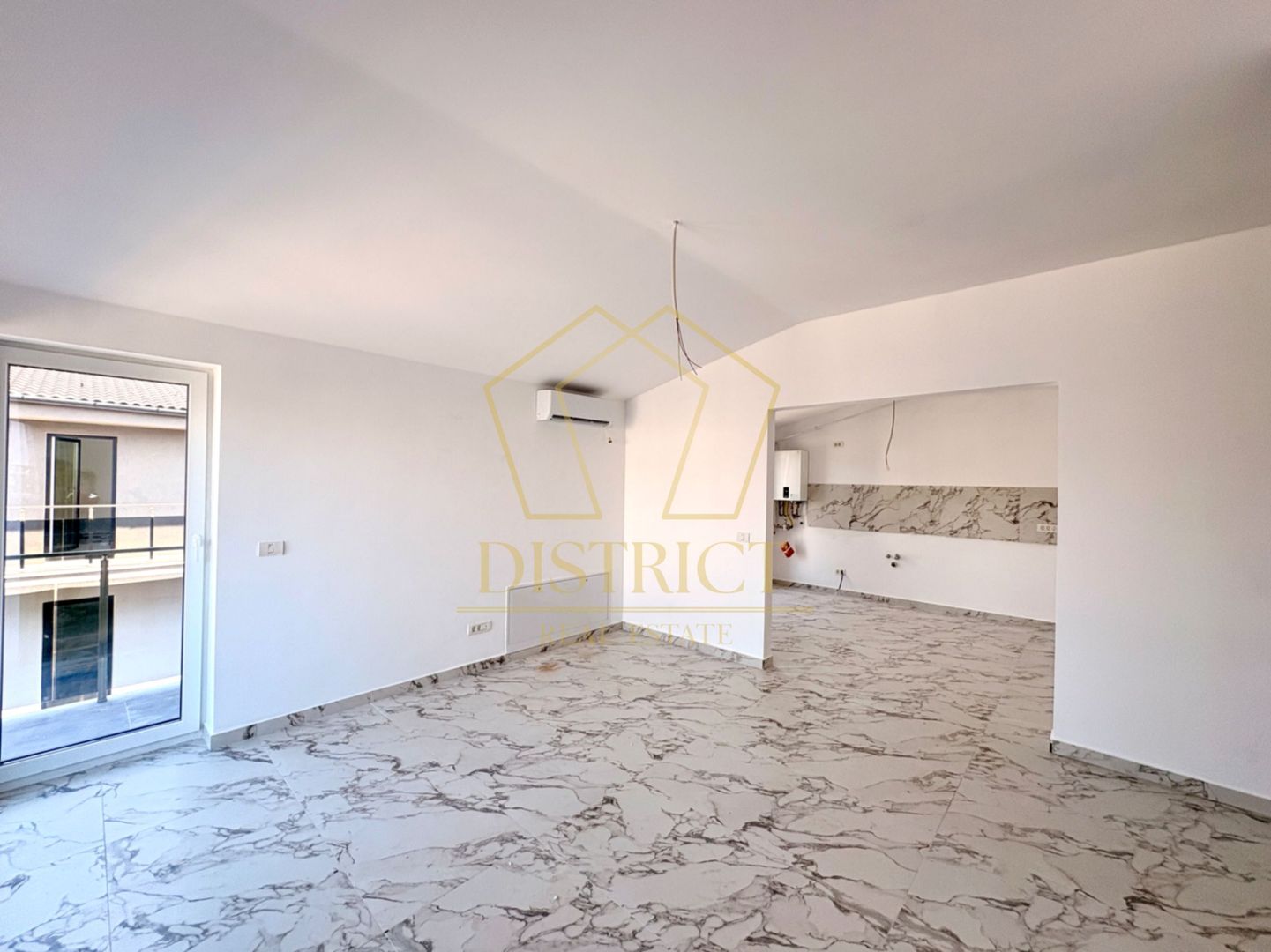 Penthouse cu 3 camere si terasa de 45mp | zona Antenei | Giroc - Poză 1