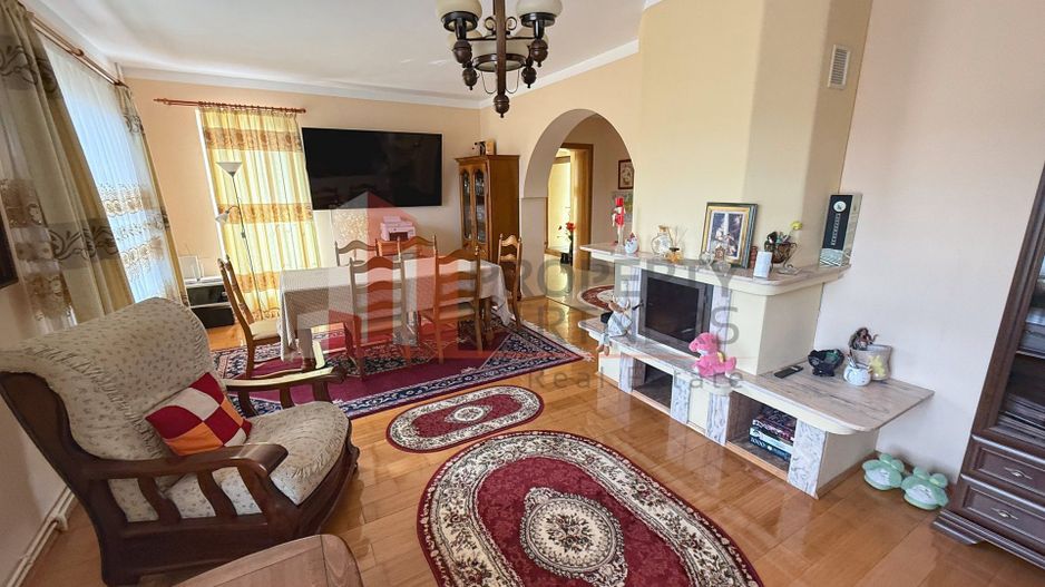 Casă 5 dormitoare + casă de oaspeți, priveliște Piatra Craiului, Sohodol-Bran - Poză 12