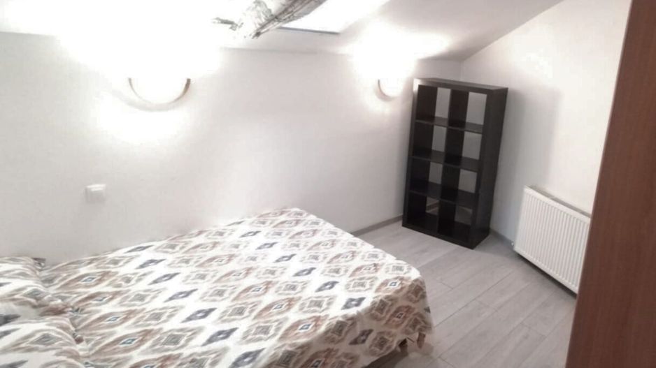 Vilă spațioasă de închiriat 6 camere piscină încălzită zona de Nord - Poză 16