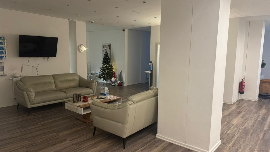 PREMIUM HEALTHCARE INVESTMENT | Guaranteed 6.77% Yield | Germany - Poză 16