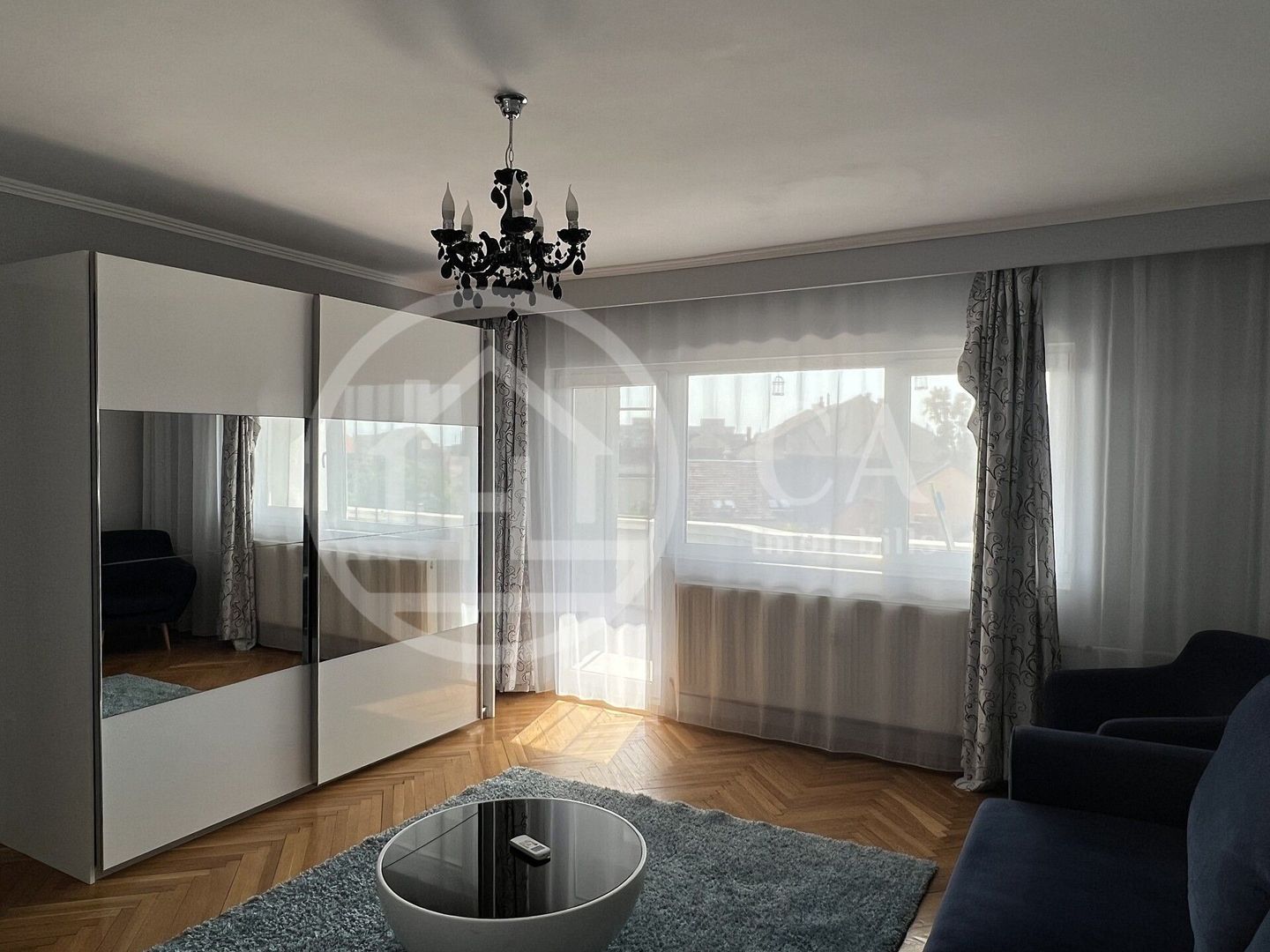 Apartament cu 3 camere de inchiriat pe Bd-ul Magheru Oradea - Poză 1