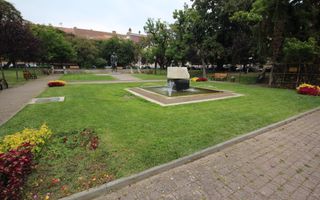 APARTAMENT DEOSEBIT IN ZONA CENTRALA - Poză 17