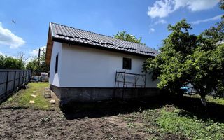 Casă de vânzare în Horlești, Rediu, pe strada principală - Poză 4
