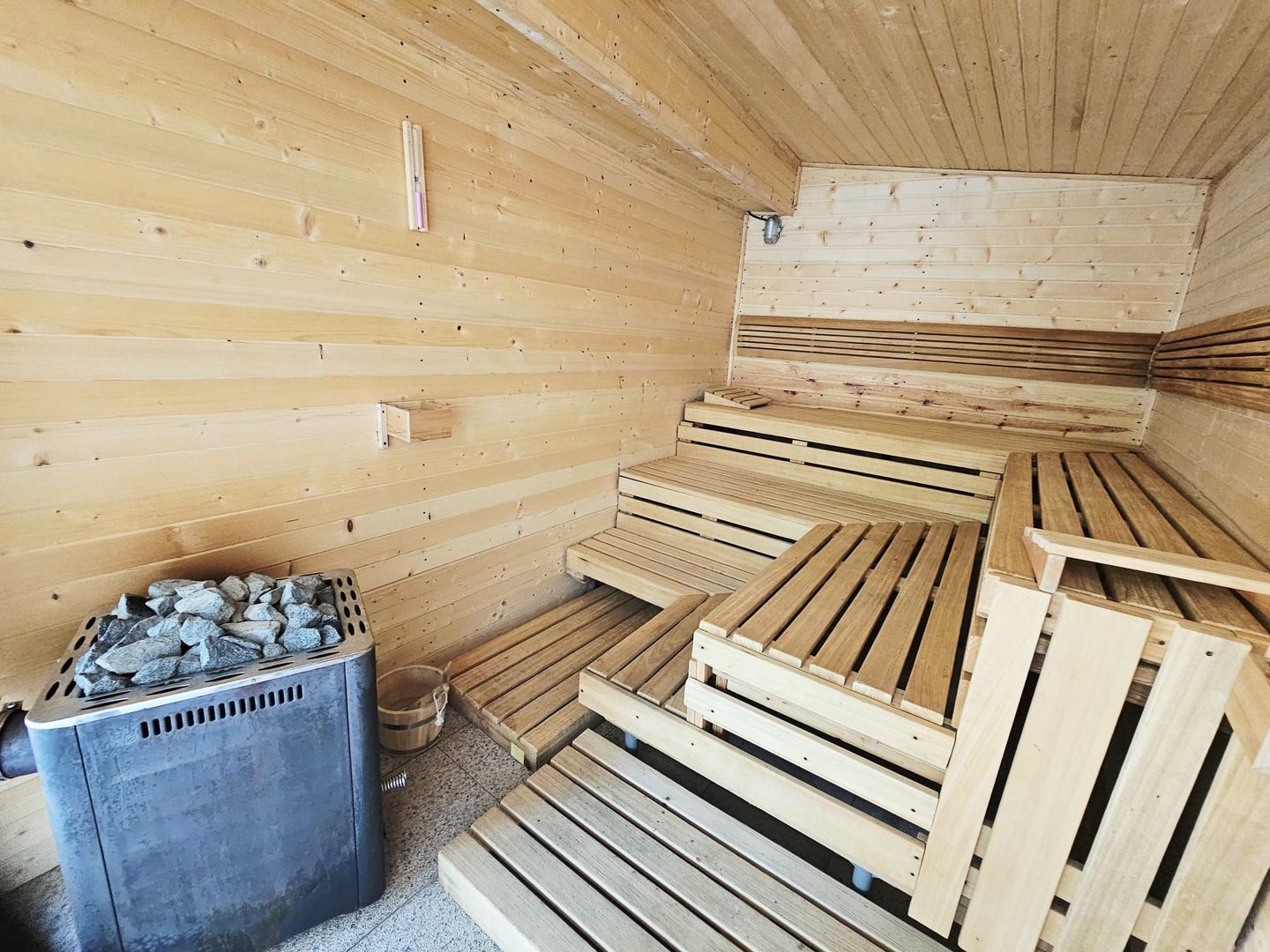Splendoarea naturii imbinata cu stilul modern=pensiune exclusivista - Poză 5