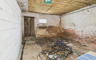 Casă cu teren generos Vărădia de Mureș - Stejar - Poză 37