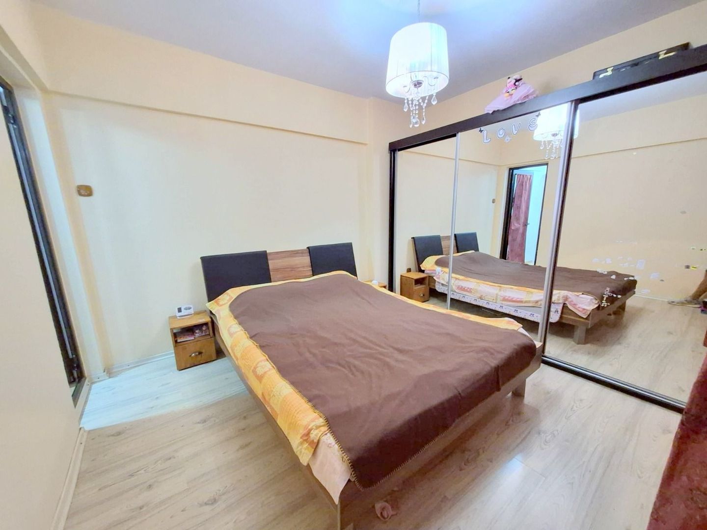De inchiriat apartament cu 2 camere, Micro 17, parter, 400 euro - Poză 1