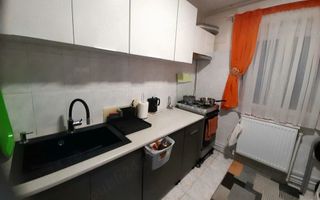 Apartament cu 3 camere/ 60mp/ zona Podu Ros - Poză 5
