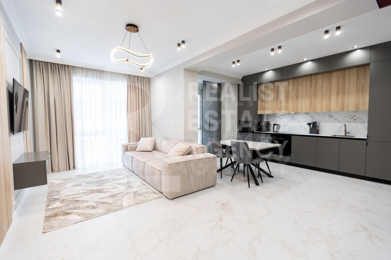 Chirie, apartament, 2 camere, strada Tricolorului, Centru - Poză 1