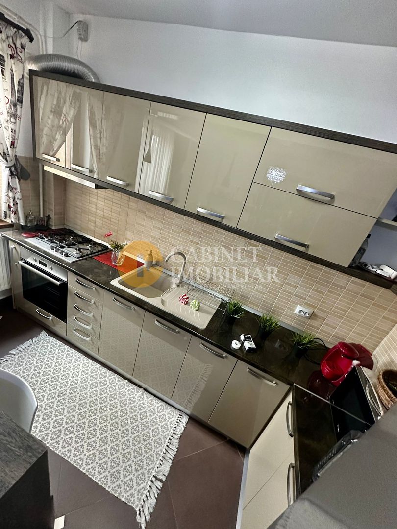 Apartament Cu 3 Camere Etaj 1 Zona Cug - Poză 10