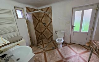 Casa cu 2 camere, 300 mp teren, pretabila pt. muncitori, Cetate - Poză 9