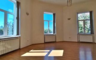 Apartament Ultracentral Oradea - Poză 1