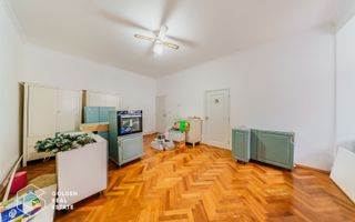 Apartament ultracentral, 2 camere, curte cu acces auto - Poză 4