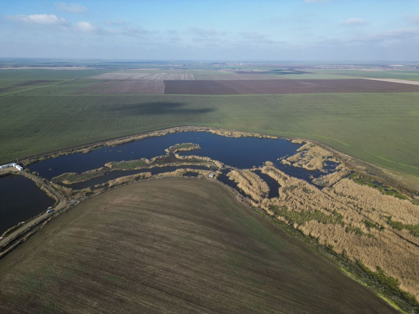 Pescărie cu resursă naturală de apă - Poză 7
