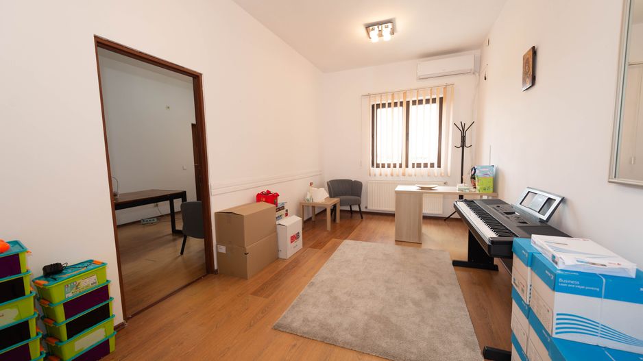 Spatiu de birouri stradal, 148mp de inchiriat în zona Soseaua Chitilei - Poză 12