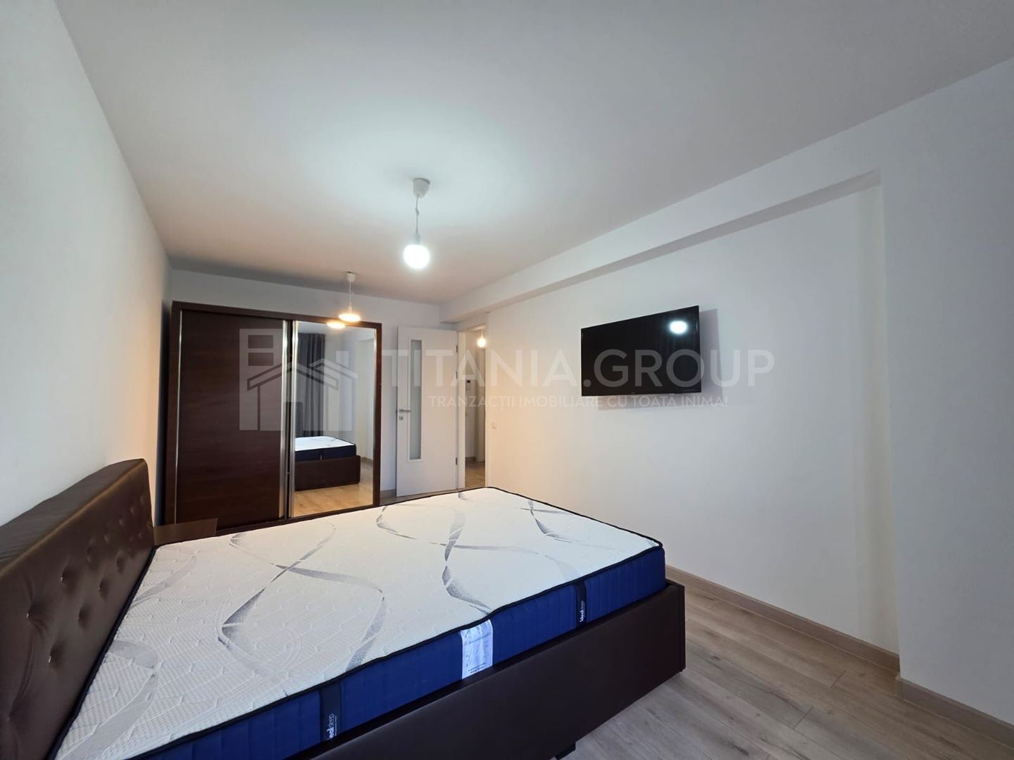 Apartament 2 camere spațios și luminos Urban Segovia Tractorul - Poză 3