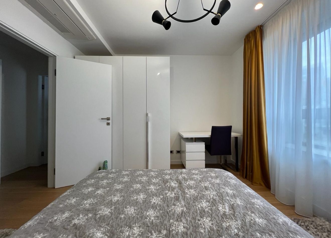 AP. 3 CAMERE AVIATIEI TOWER, CENTRALA PROPRIE, LOC DE PARCARE, MODERN - Poză 4