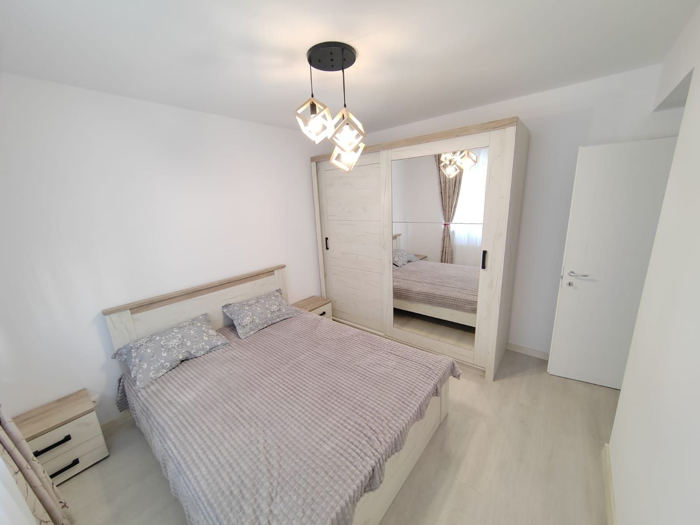 Titan Pallady prima chirie cu parcare acoperita - Poză 8